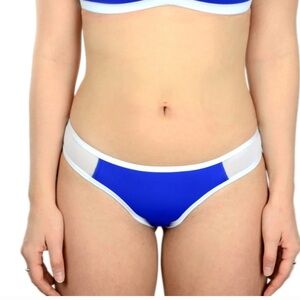 Hoaka Luna royal bikini bottom size large - Like new!